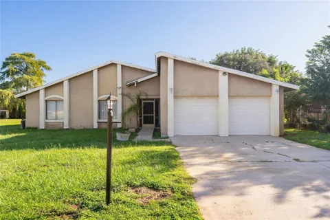 712 E FLAG WAY