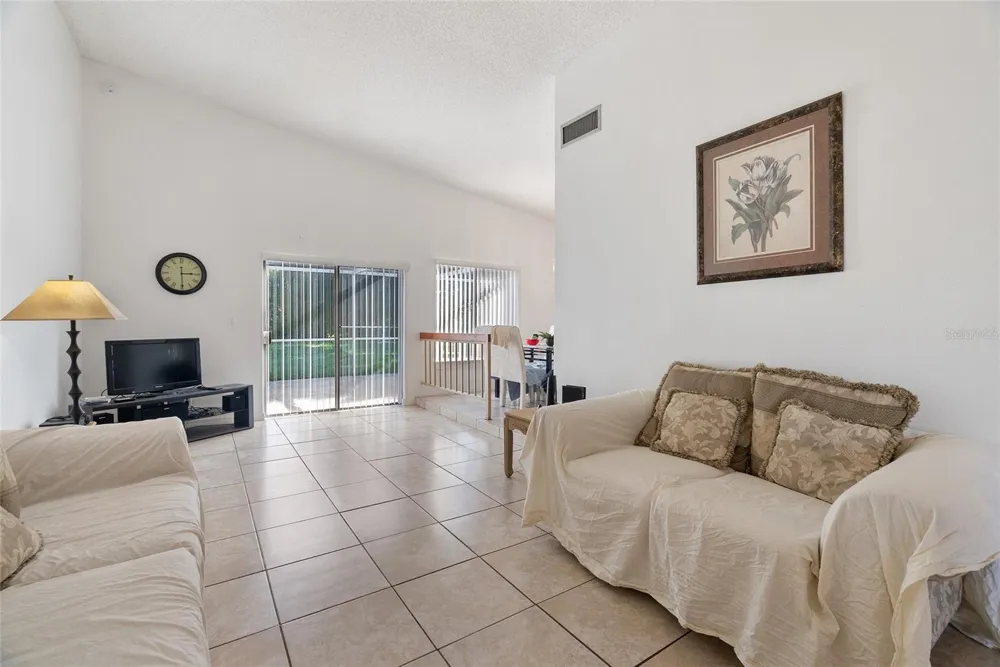 712 E FLAG WAY Kissimmee, FL 34759