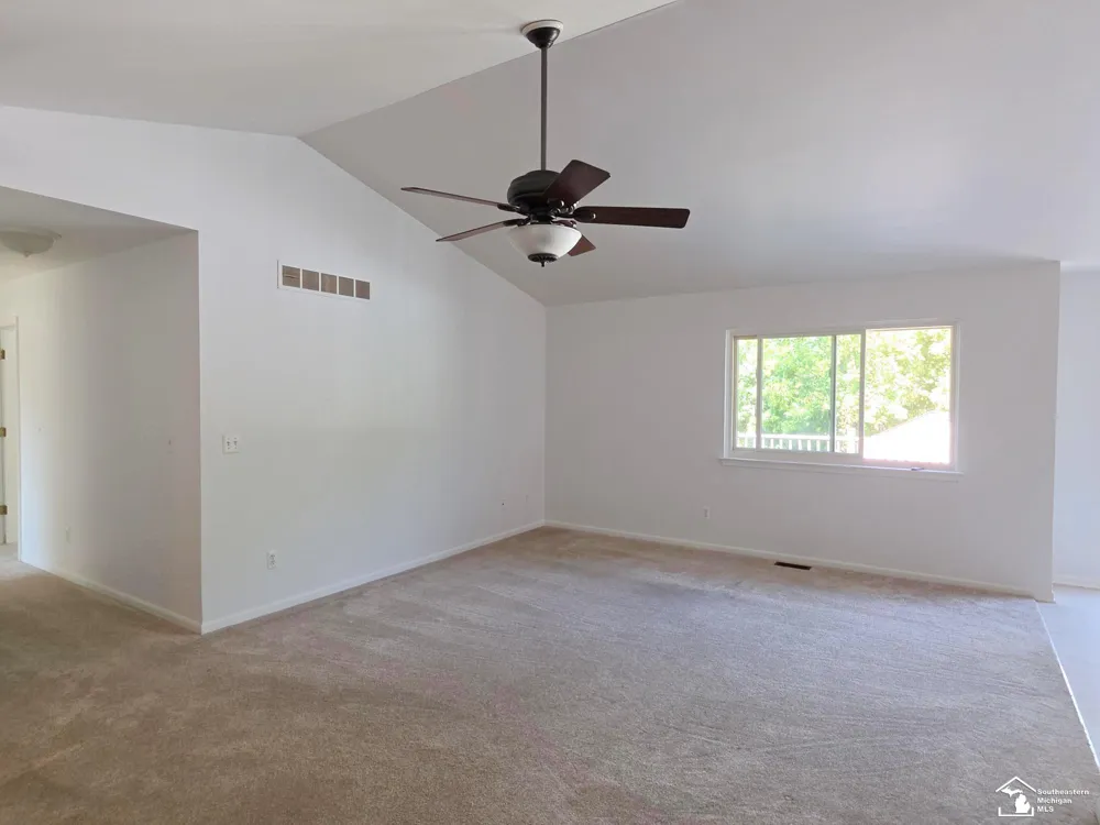 4067 Stone Post Road Berlin Charter Township, MI 48166