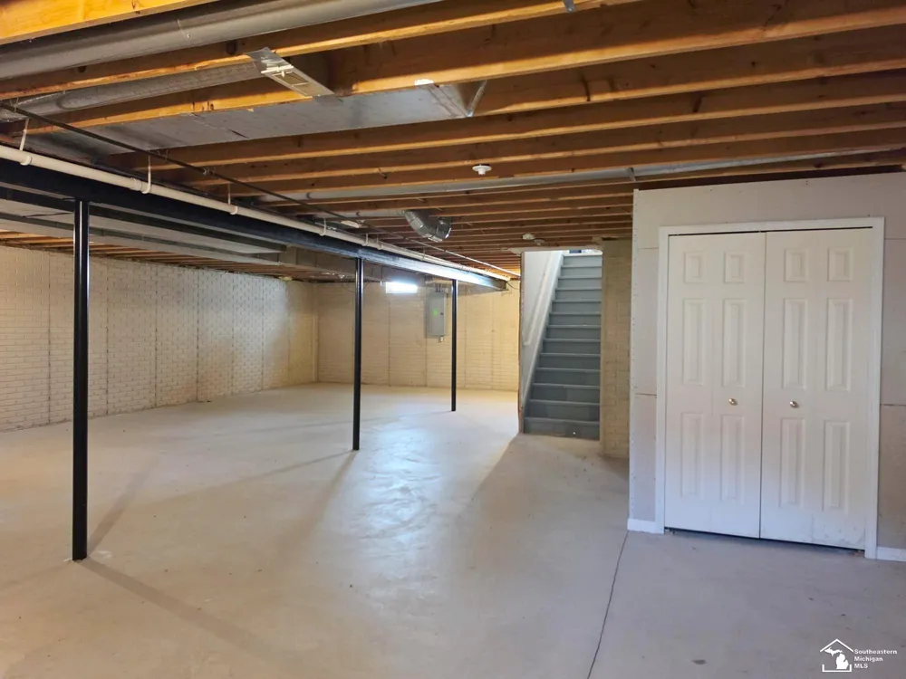 4067 Stone Post Road Berlin Charter Township, MI 48166