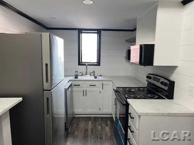 121 E Maumee Street Adrian City, MI 49221