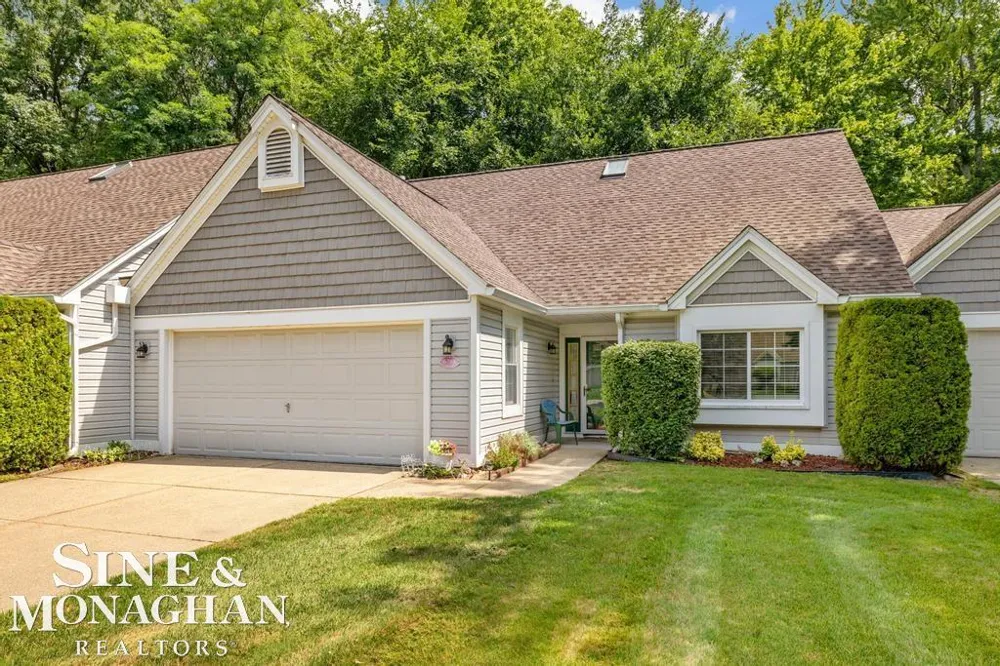 6798 FOX LANE Waterford Charter Township, MI 48327