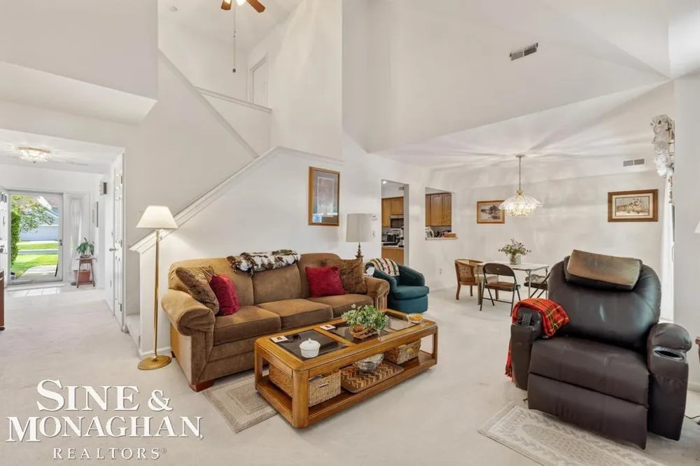 6798 FOX LANE Waterford Charter Township, MI 48327