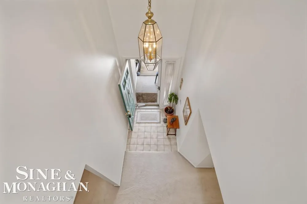 6798 FOX LANE Waterford Charter Township, MI 48327