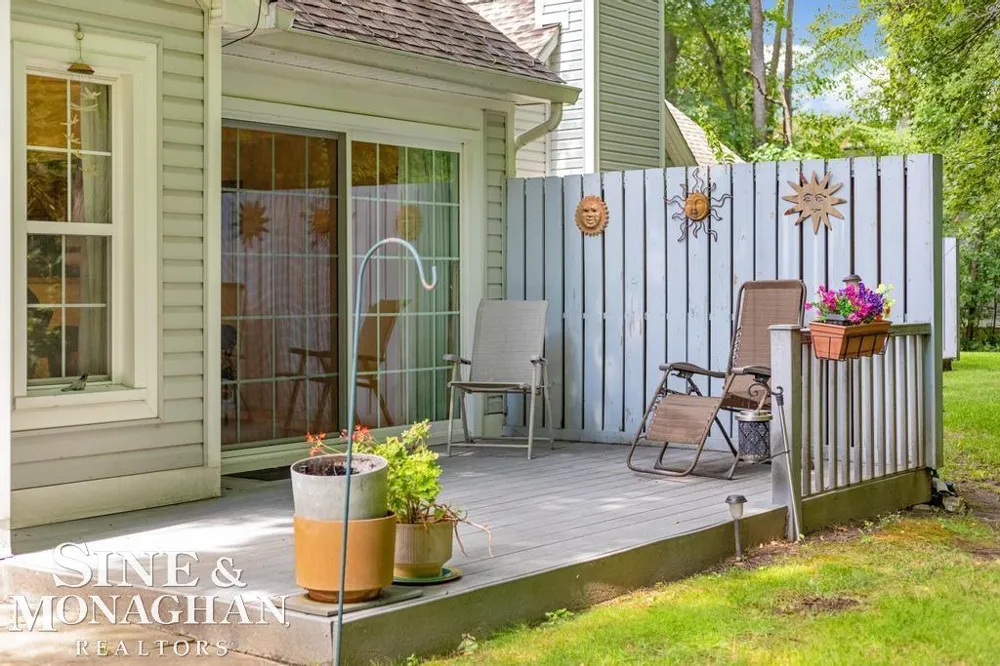 6798 FOX LANE Waterford Charter Township, MI 48327