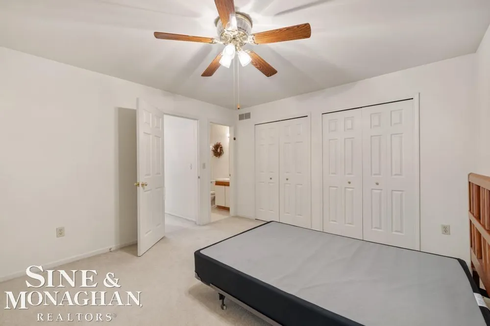 6798 FOX LANE Waterford Charter Township, MI 48327