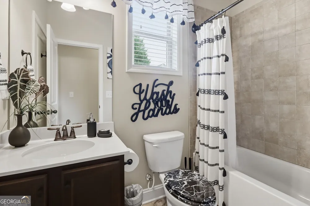 1772 Rivercreek DR Dacula, GA 30019