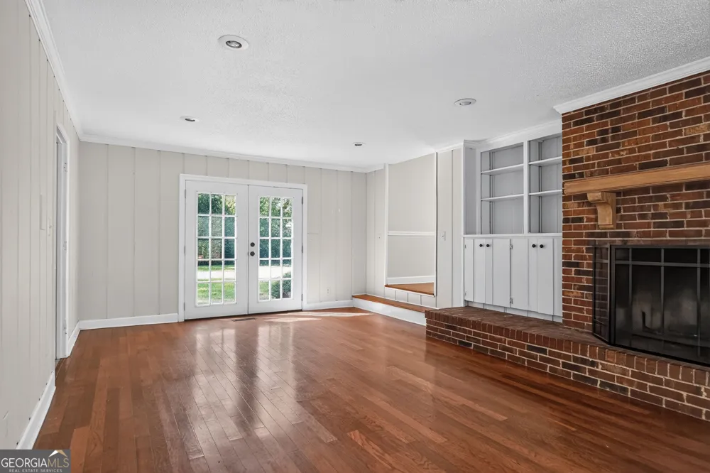 2210 E Doublegate DR Albany, GA 31721