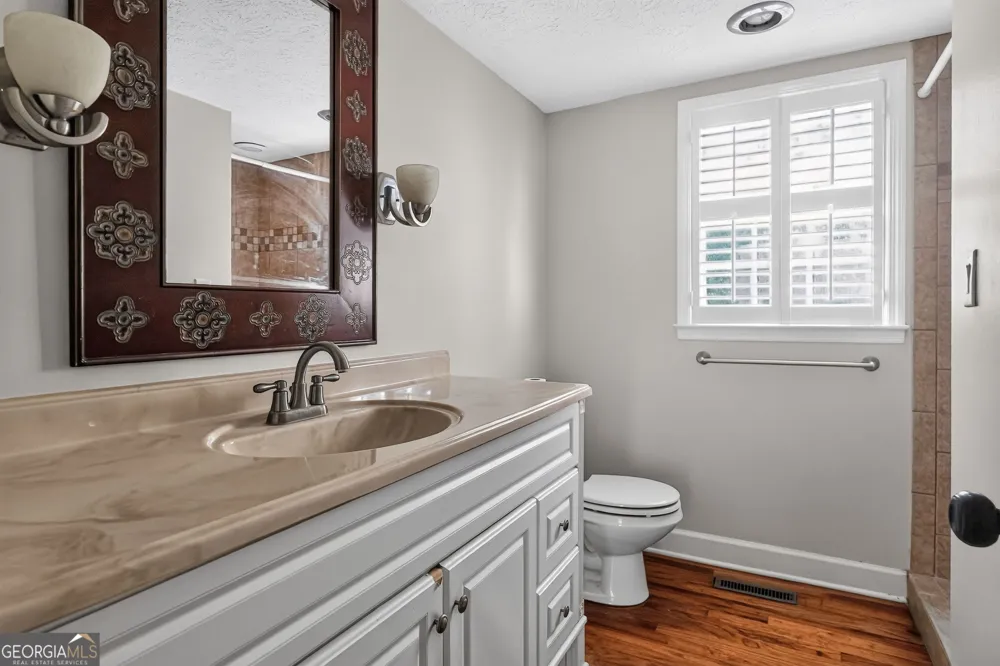 2210 E Doublegate DR Albany, GA 31721