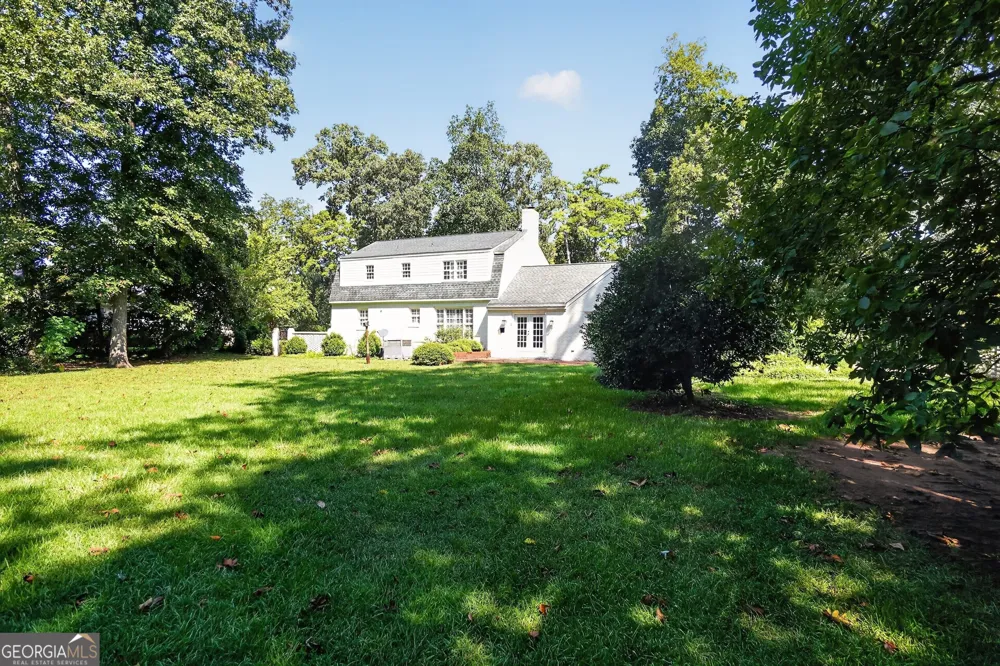 2210 E Doublegate DR Albany, GA 31721