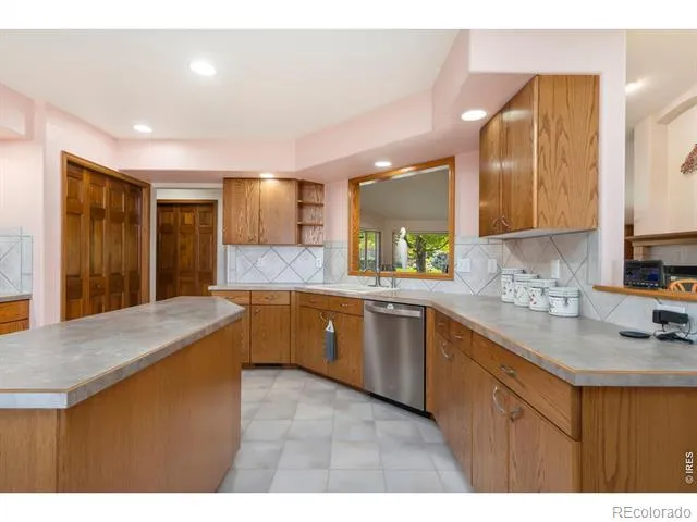 2238 Breckenridge Drive Berthoud, CO 80513