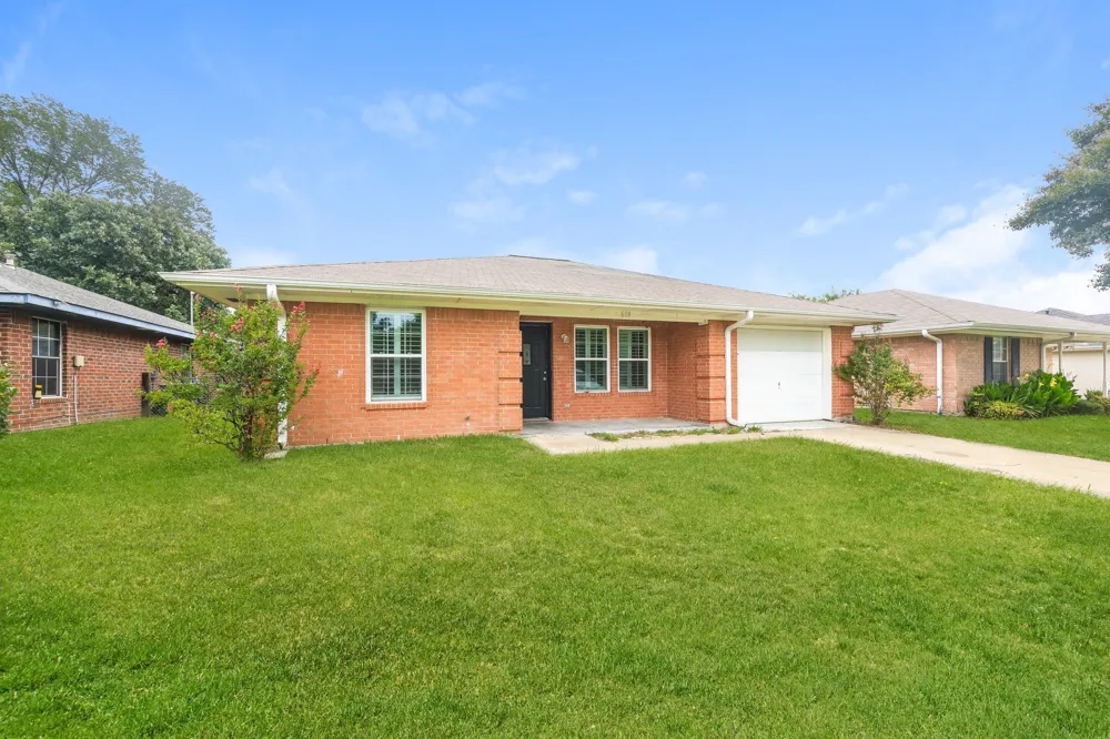 609 E Buffalo Street Forney, TX 75126