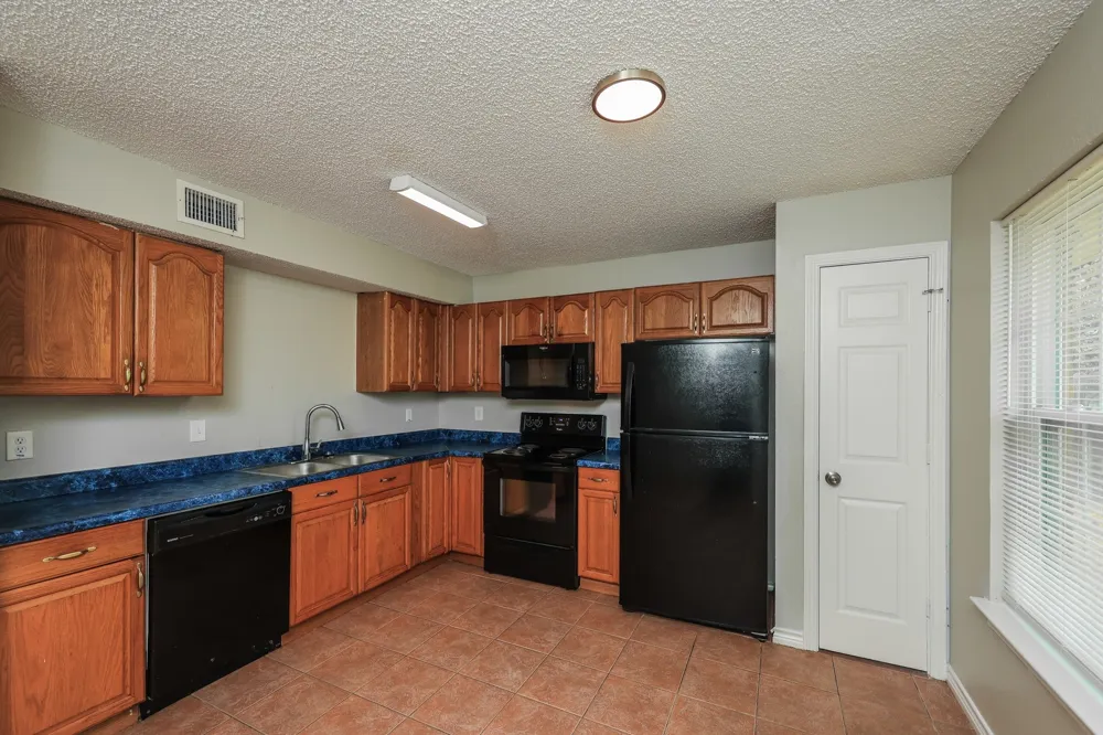 609 E Buffalo Street Forney, TX 75126