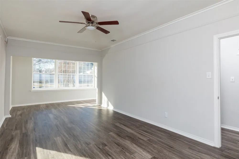 5700 Pershing Avenue Fort Worth, TX 76107