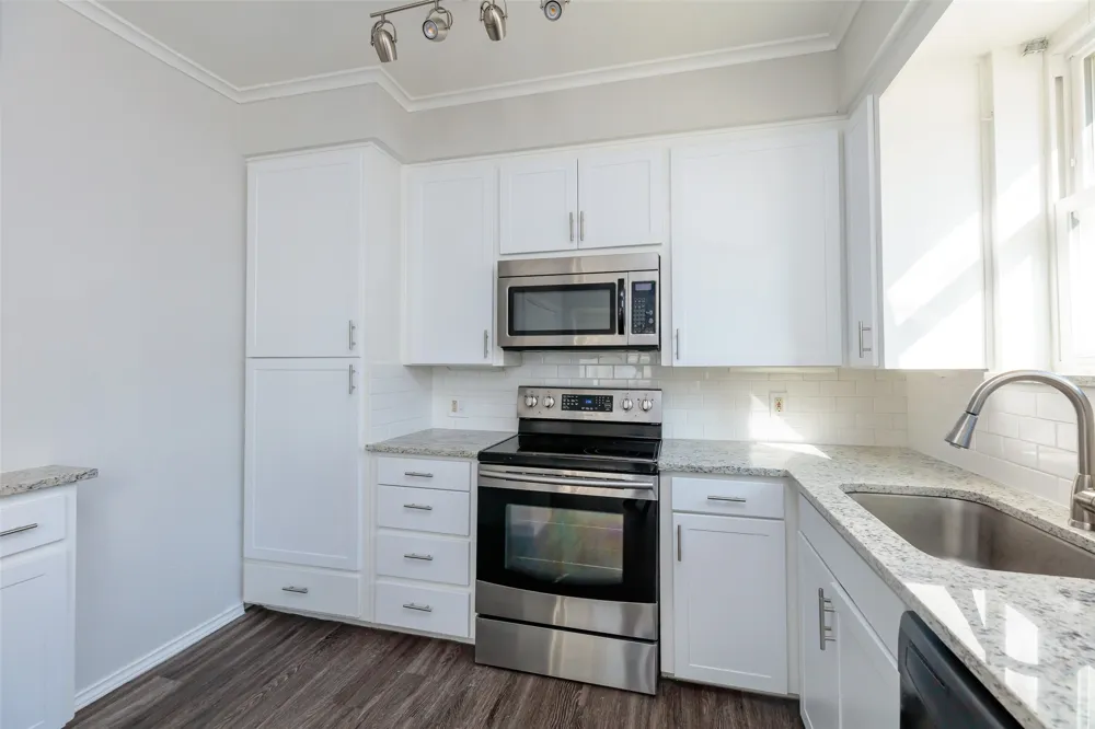 5700 Pershing Avenue Fort Worth, TX 76107