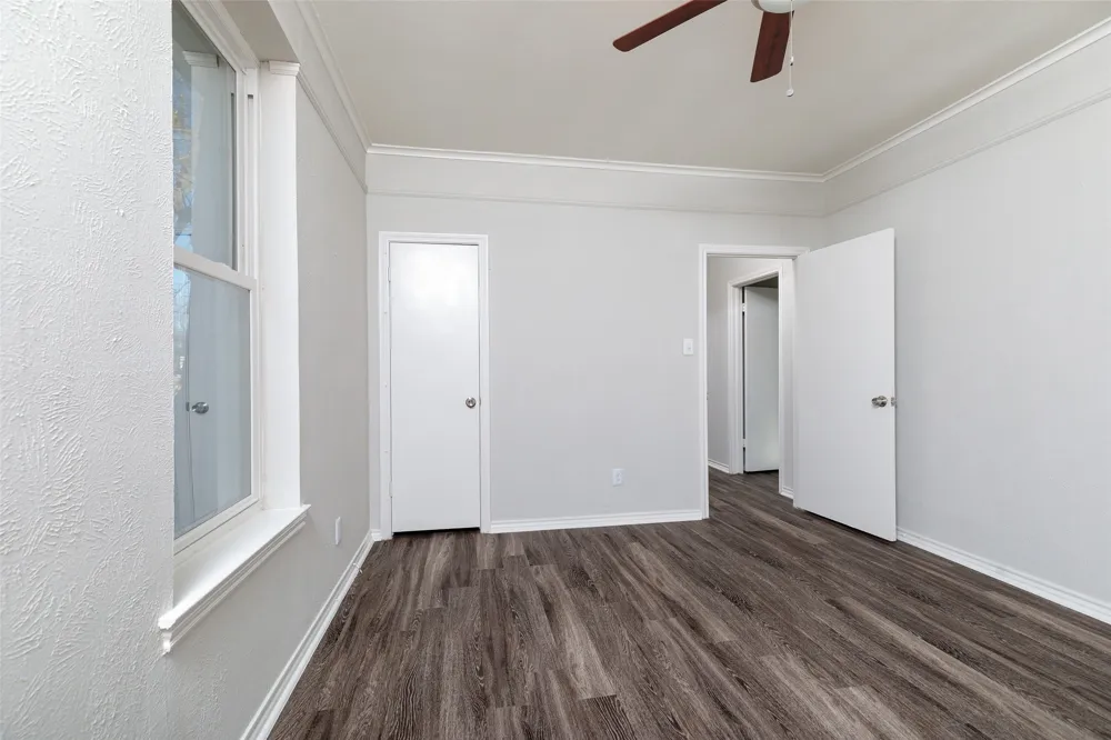 5700 Pershing Avenue Fort Worth, TX 76107