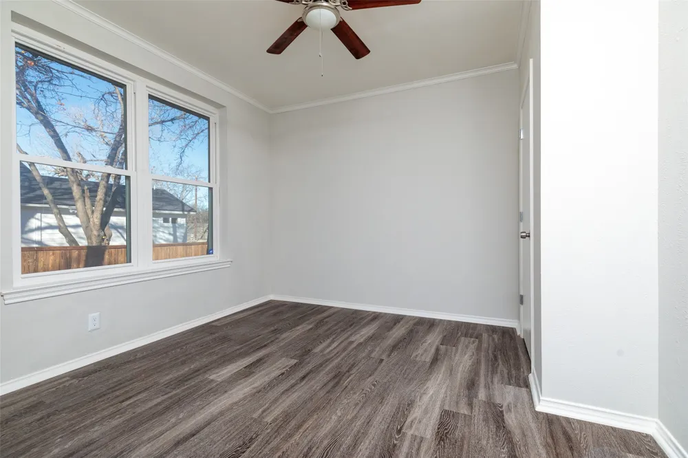 5700 Pershing Avenue Fort Worth, TX 76107