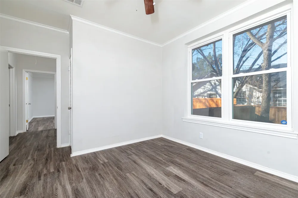 5700 Pershing Avenue Fort Worth, TX 76107