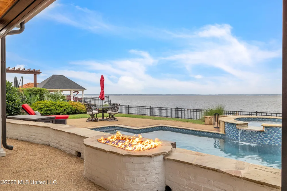 64 Grandview Circle Brandon, MS 39047