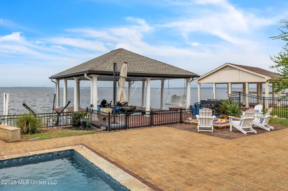 64 Grandview Circle Brandon, MS 39047
