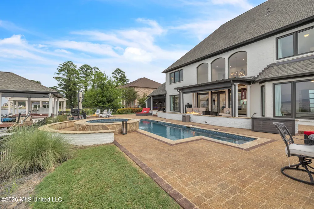 64 Grandview Circle Brandon, MS 39047