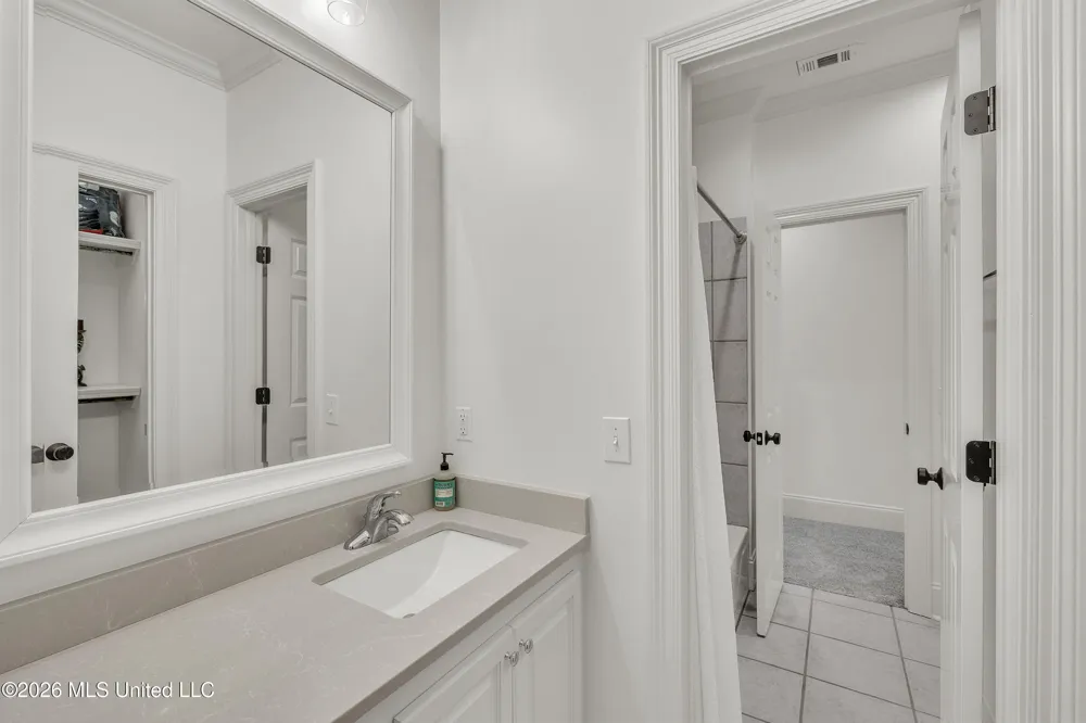 64 Grandview Circle Brandon, MS 39047