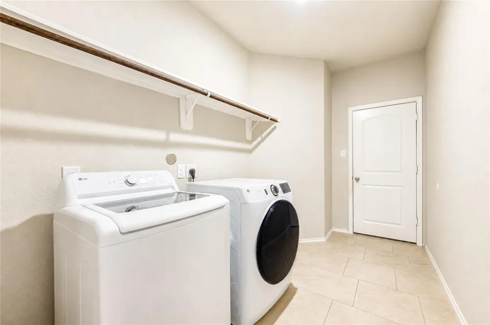 4427 Aversa Drive Katy, TX 77493