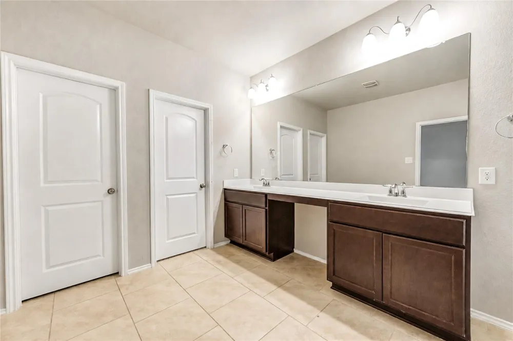 4427 Aversa Drive Katy, TX 77493
