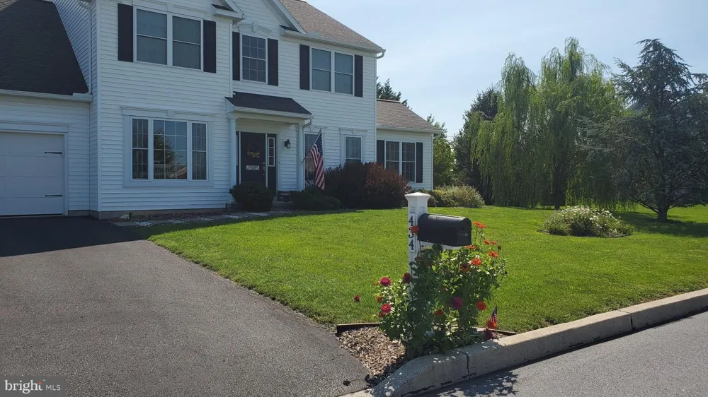 434 SWEETWATER DRIVE Palmyra, PA 17078