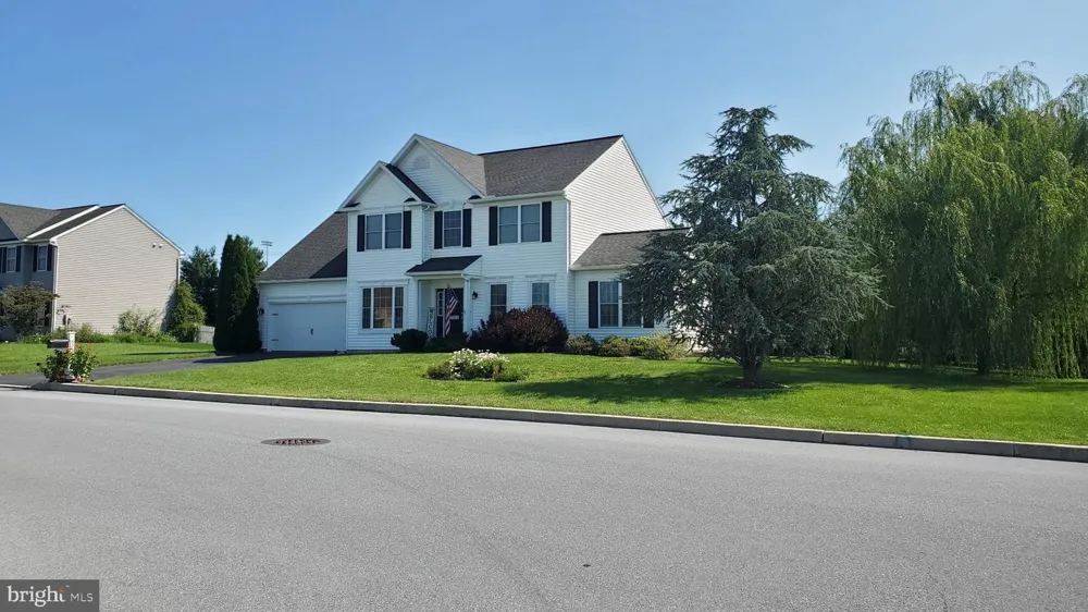 434 SWEETWATER DRIVE Palmyra, PA 17078