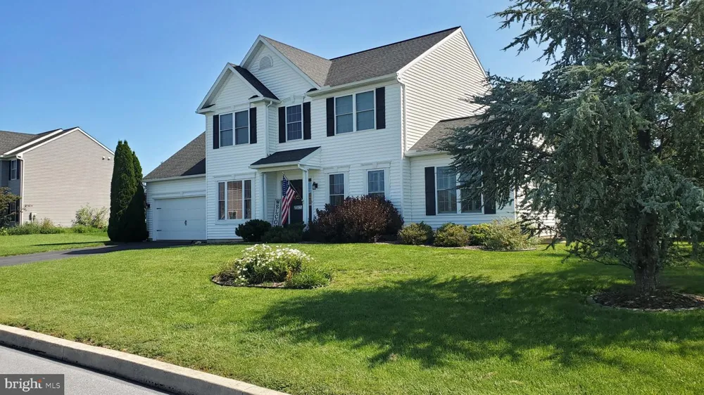 434 SWEETWATER DRIVE Palmyra, PA 17078