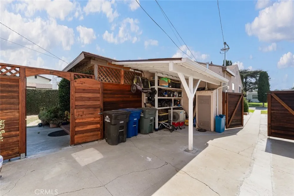 11333 Pennsylvania South Gate, CA 90280