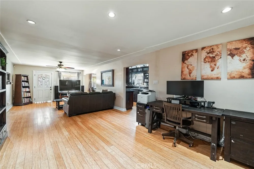 11333 Pennsylvania South Gate, CA 90280
