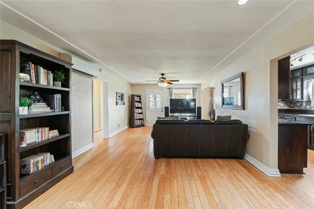 11333 Pennsylvania South Gate, CA 90280