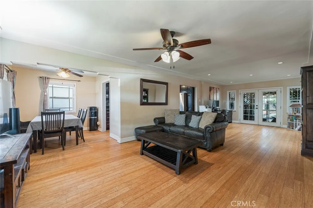 11333 Pennsylvania South Gate, CA 90280