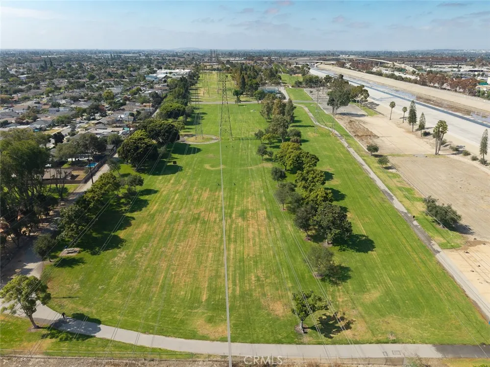 11333 Pennsylvania South Gate, CA 90280