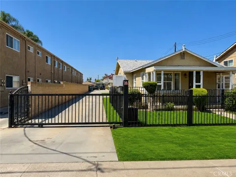 9713 Cedar
