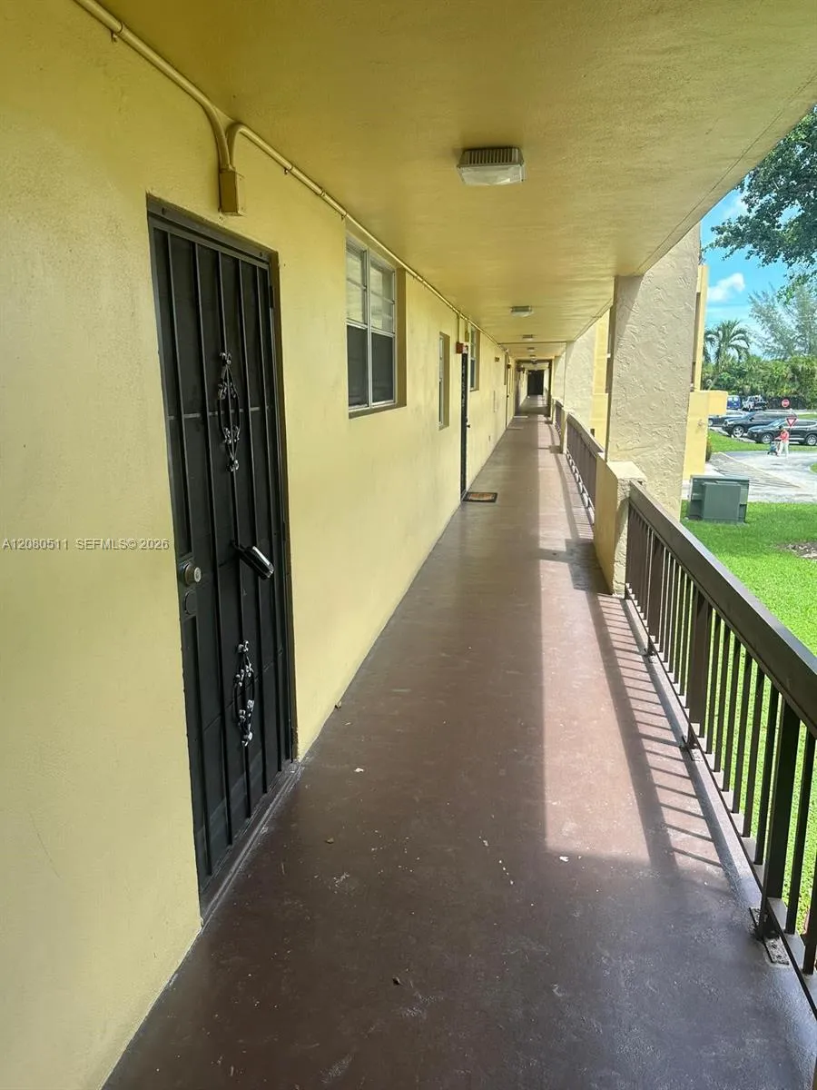 3285 Foxcroft Rd #E204 Miramar, FL 33025
