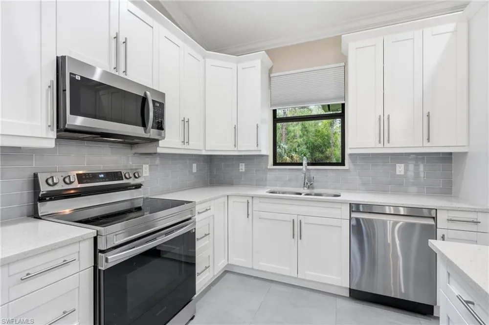 3692 8th Avenue SE Naples, FL 34117