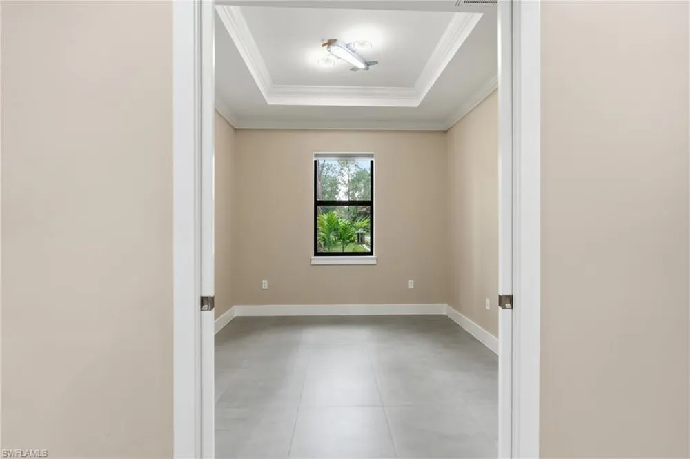 3692 8th Avenue SE Naples, FL 34117