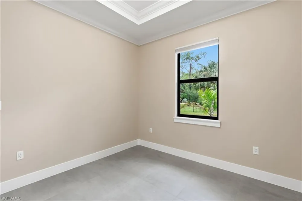 3692 8th Avenue SE Naples, FL 34117