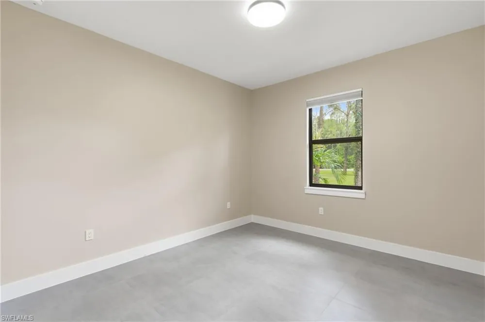 3692 8th Avenue SE Naples, FL 34117