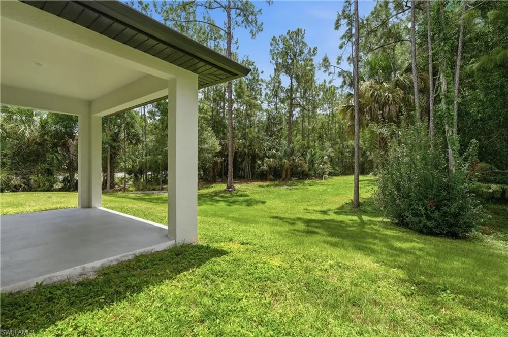 3692 8th Avenue SE Naples, FL 34117