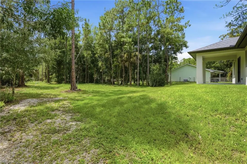 3692 8th Avenue SE Naples, FL 34117