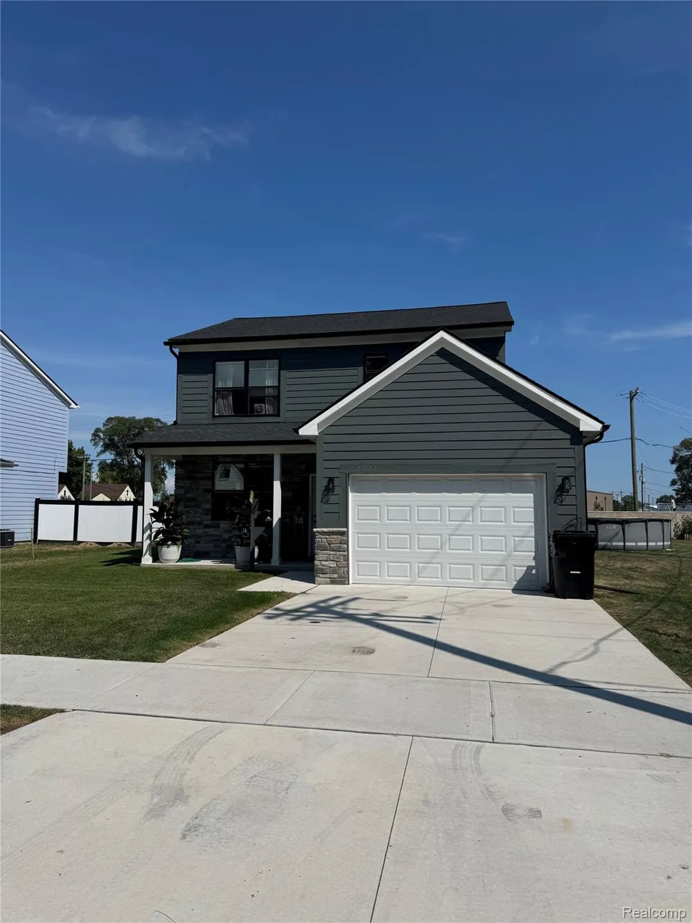 25760 Groveland Street Roseville City, MI 48066