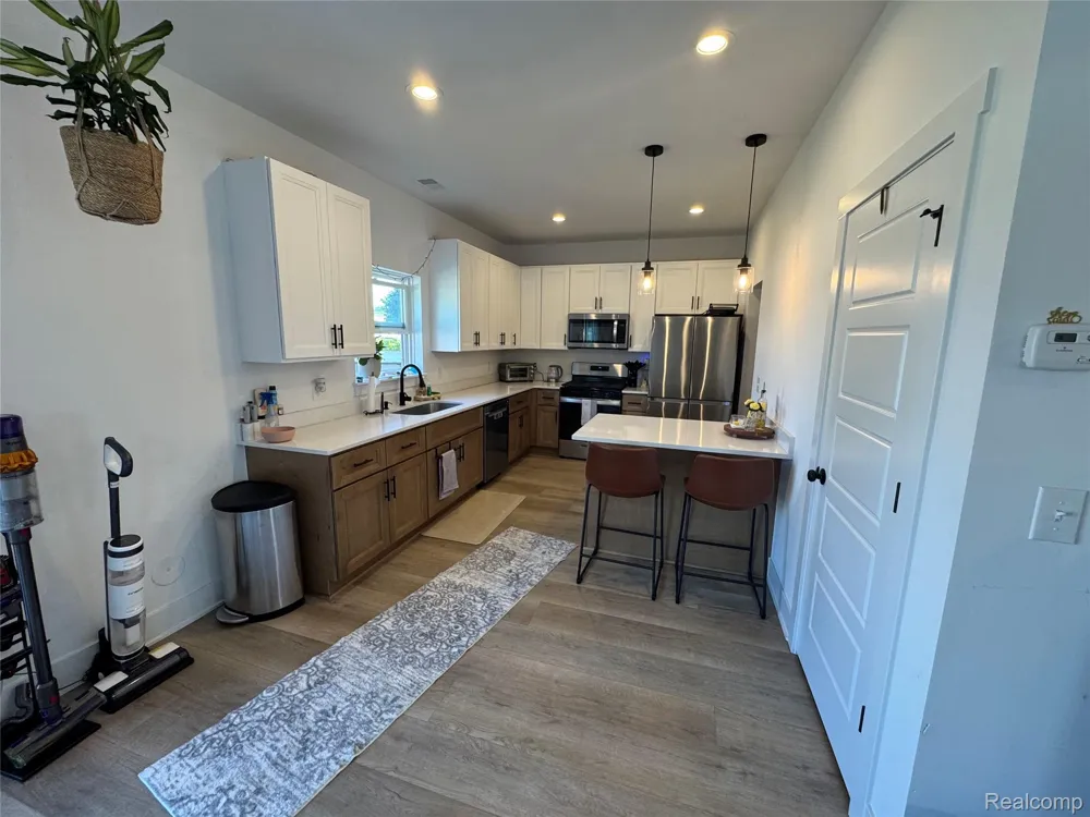 25760 Groveland Street Roseville City, MI 48066