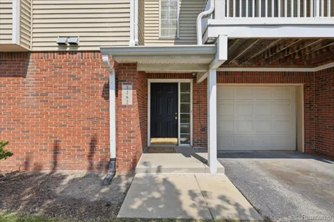 3262 Northpointe Boulevard
