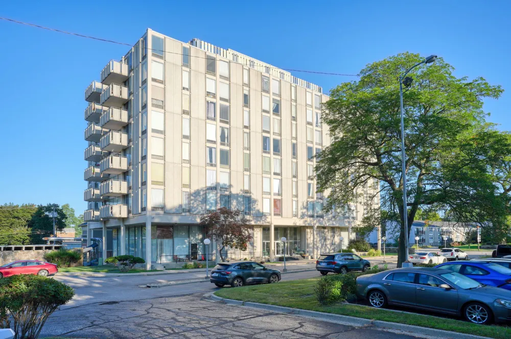 715 W Michigan Avenue #404 Jackson City, MI 49201