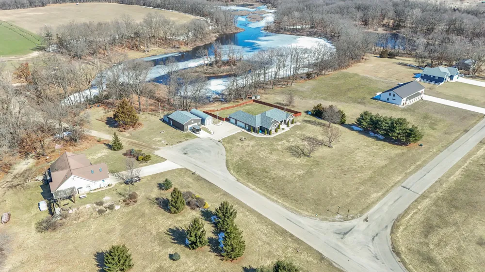 17700 Brad Lane Lockport Township, MI 49093