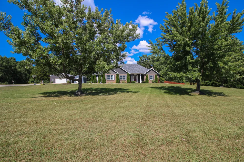 17700 Brad Lane Lockport Township, MI 49093